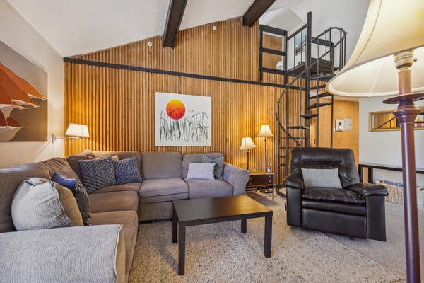 Skiwatch Condominiums